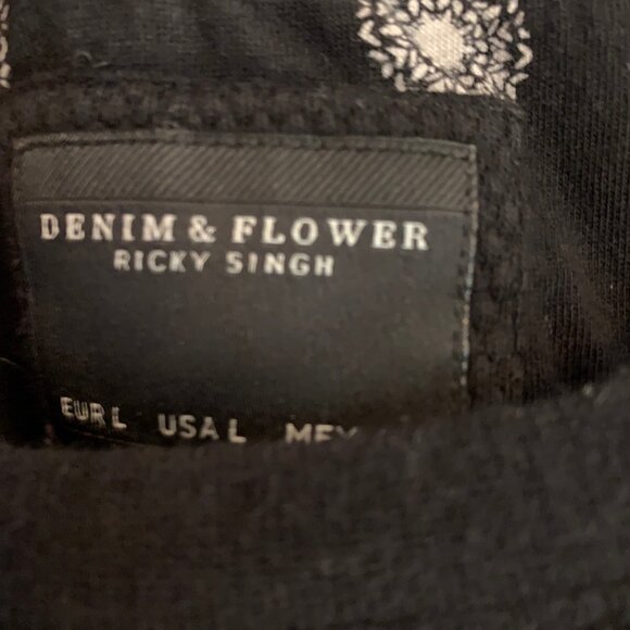 Casual black, white & cream t-shirt, 100% cotton - Picture 3 of 4